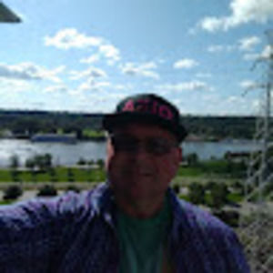 Meet your Posher, Derek